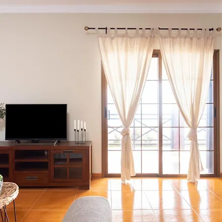 Casa Paraiso With Pool And Sea View 坎德拉里亚